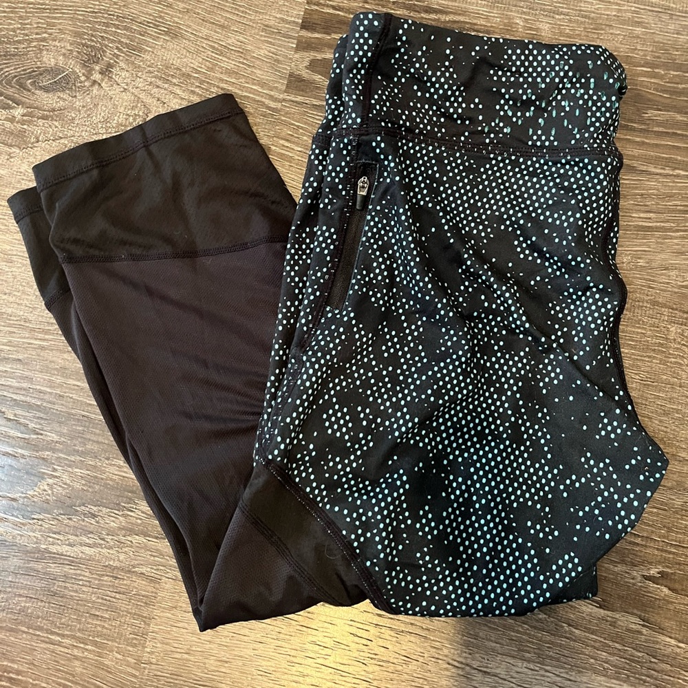 Black and Teal cropped leggings